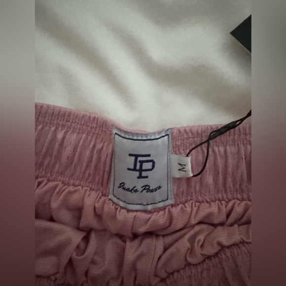 INAKA POWER SHORTS SIZE MEDIUM// PINK - Picture 2 of 4